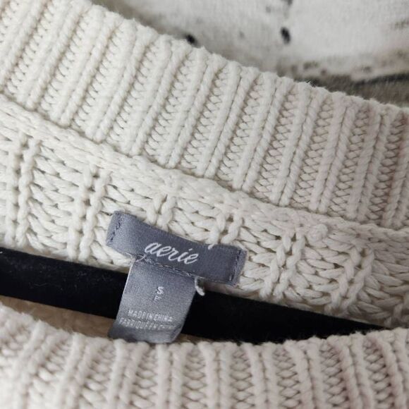 Aerie Long-Sleeve Boat Neck Cable Knit Pullover Sweater White Small - Picture 10 of 13